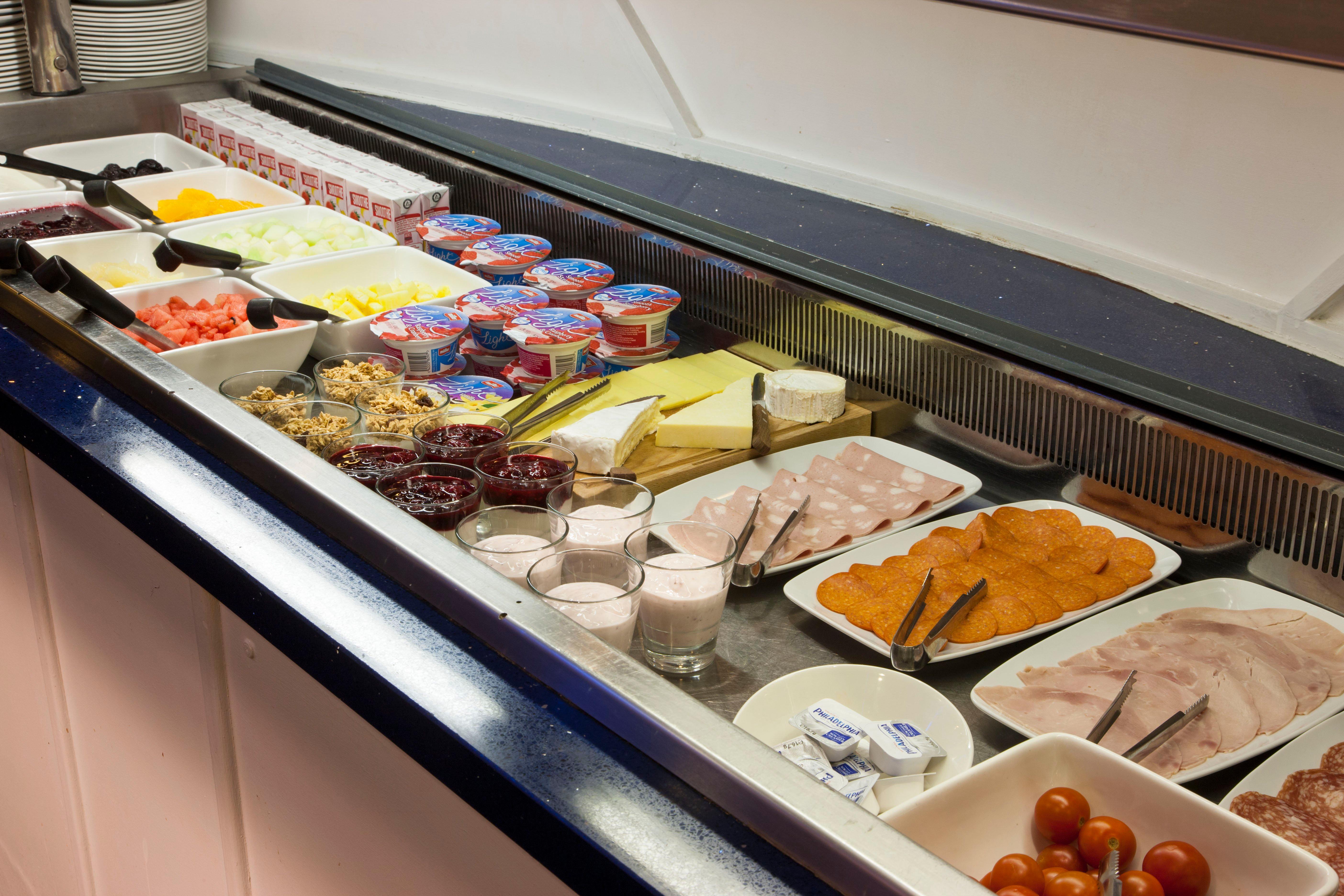Crowne Plaza Liverpool - John Lennon Airport By Ihg Ngoại thất bức ảnh
