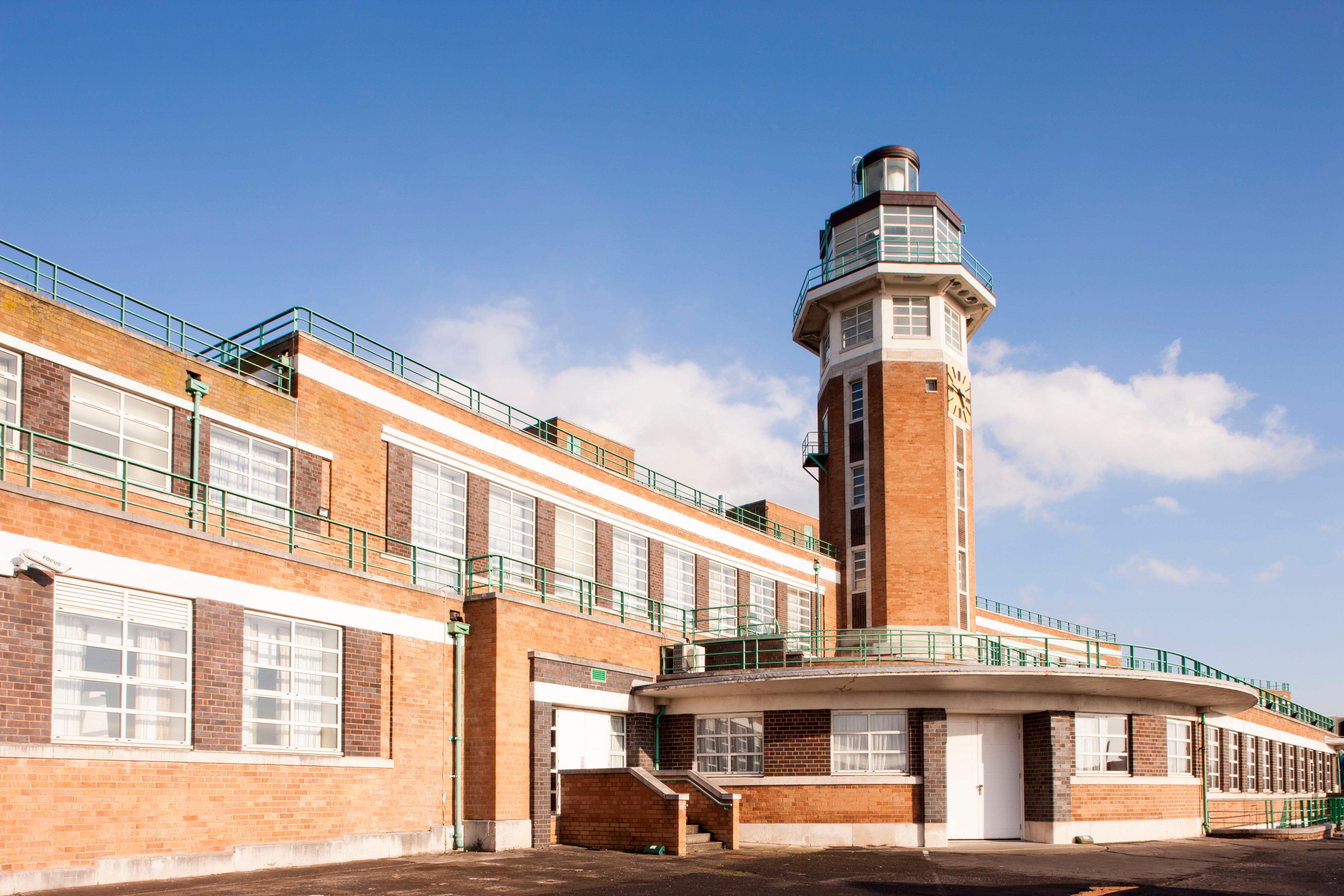 Crowne Plaza Liverpool - John Lennon Airport By Ihg Ngoại thất bức ảnh