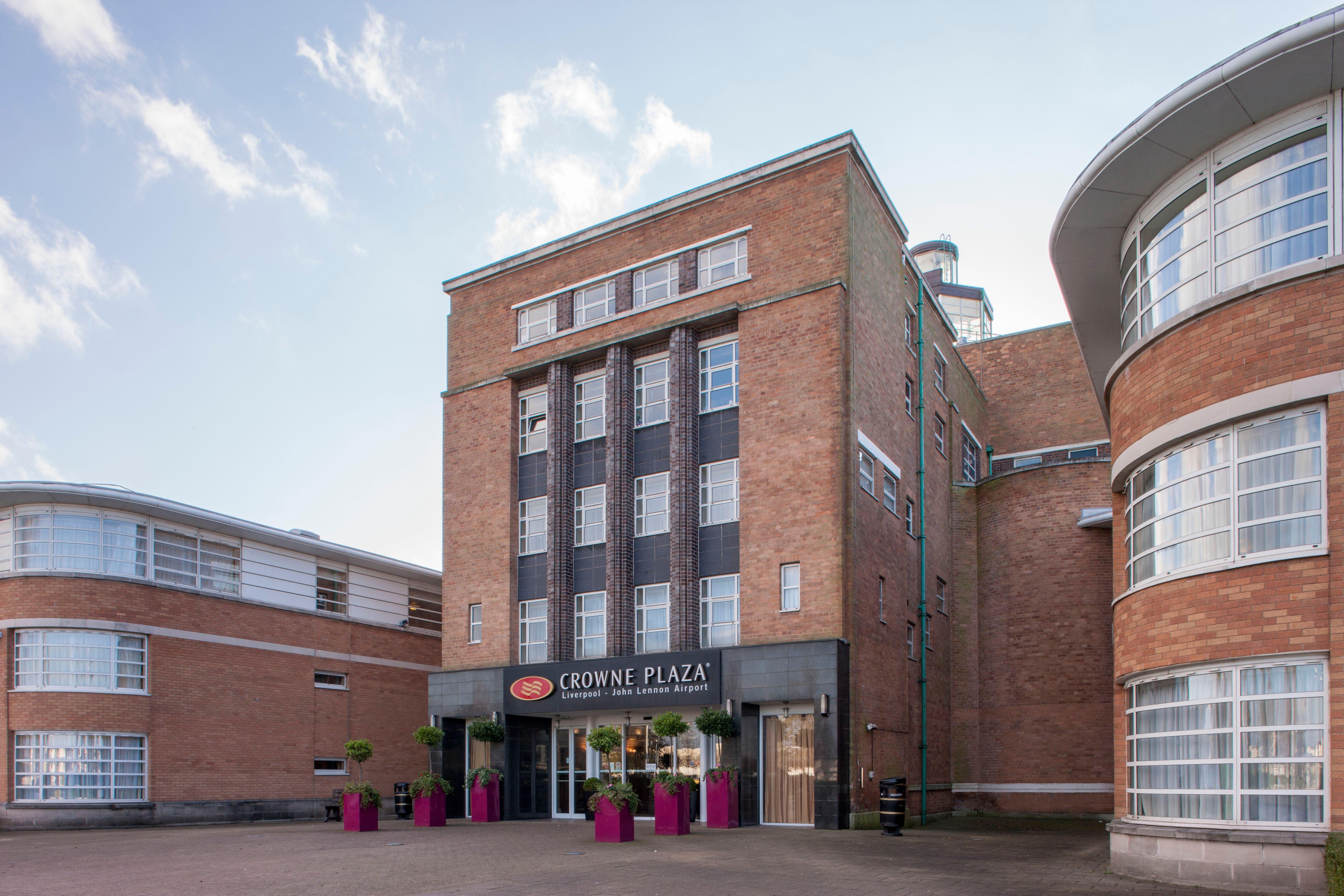 Crowne Plaza Liverpool - John Lennon Airport By Ihg Ngoại thất bức ảnh