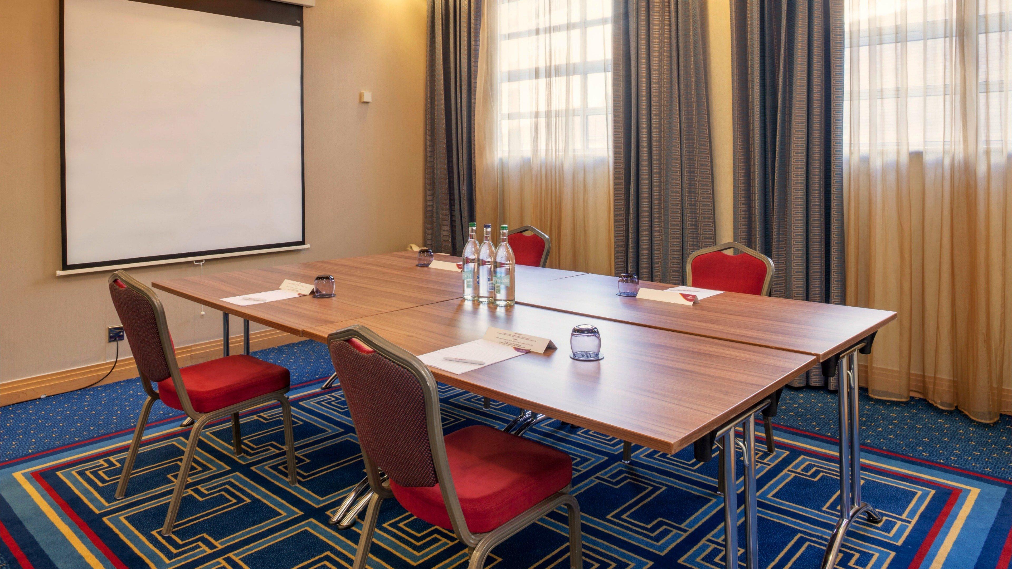 Crowne Plaza Liverpool - John Lennon Airport By Ihg Ngoại thất bức ảnh