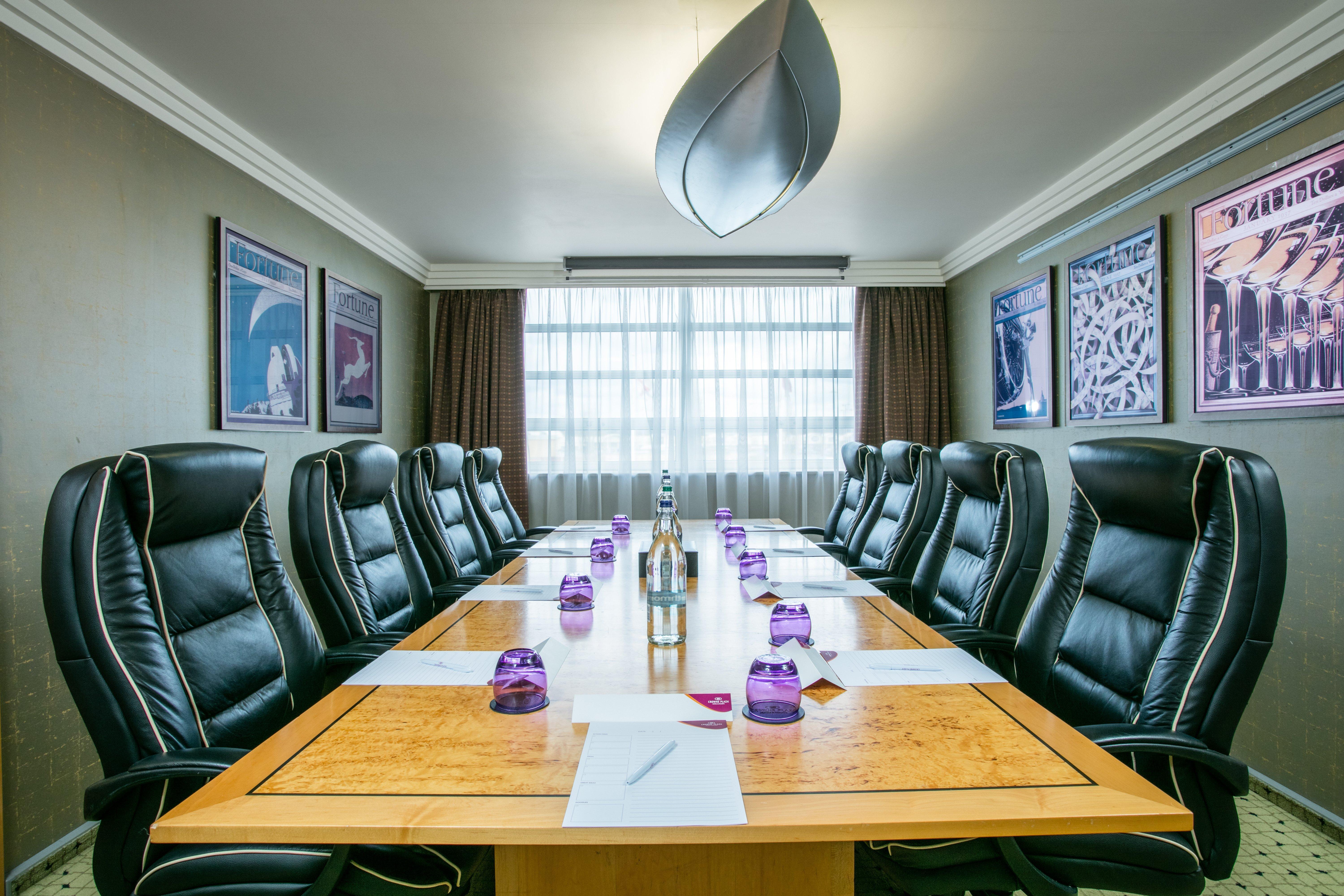 Crowne Plaza Liverpool - John Lennon Airport By Ihg Ngoại thất bức ảnh