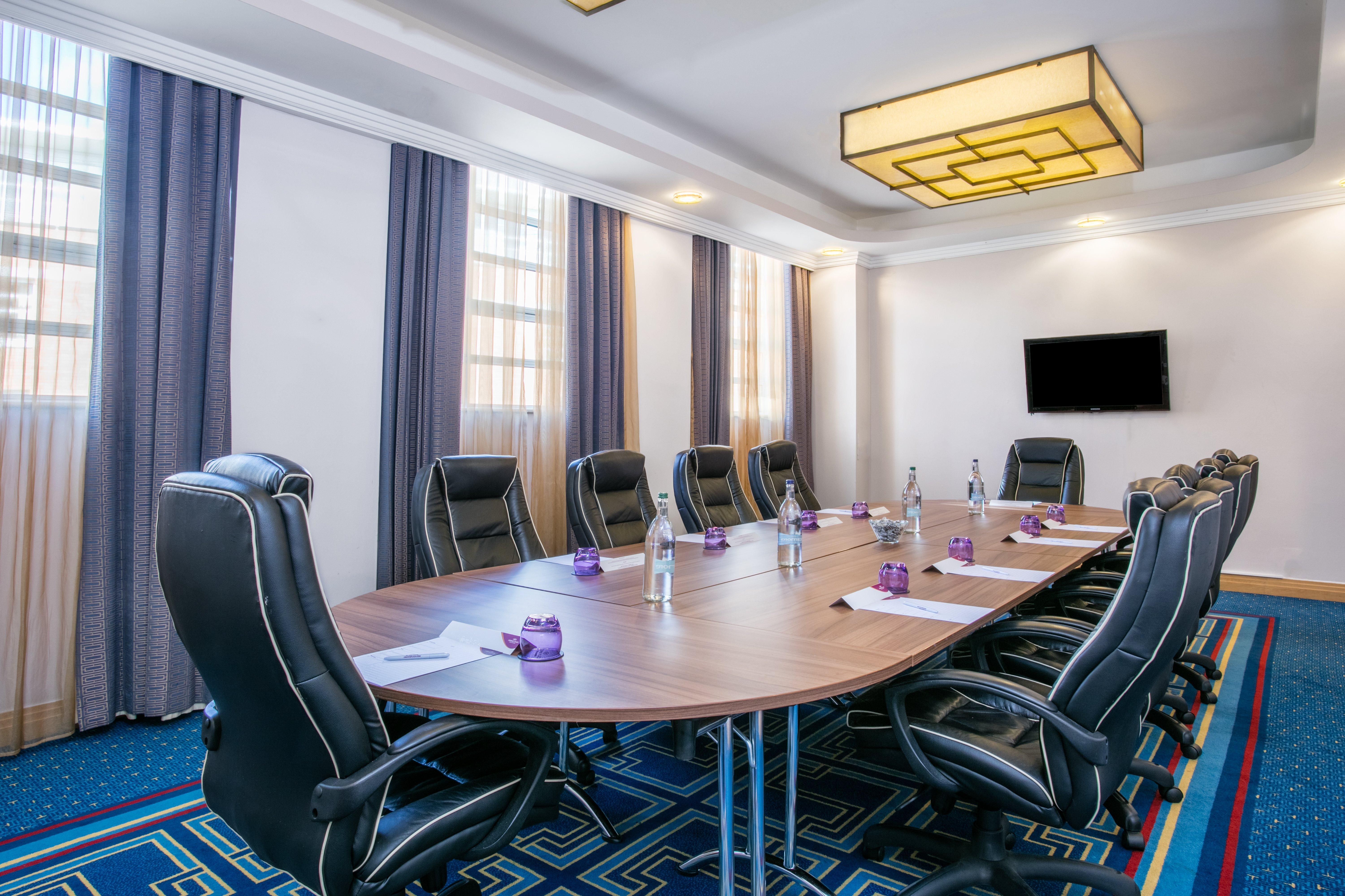 Crowne Plaza Liverpool - John Lennon Airport By Ihg Ngoại thất bức ảnh